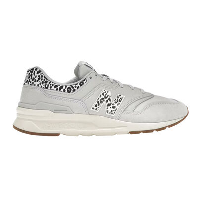 New Balance Women's 997 Shoe