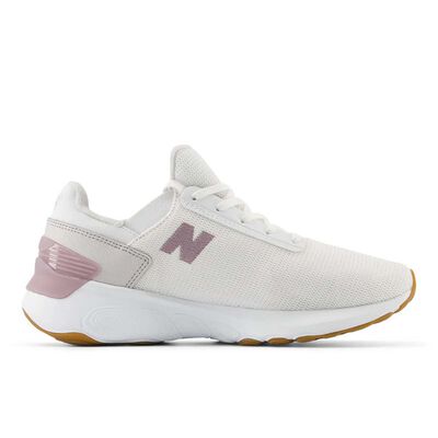 New Balance Women's 1440 Shoe