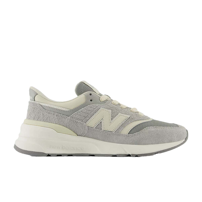 New Balance Women's 997 Shoe image number 1