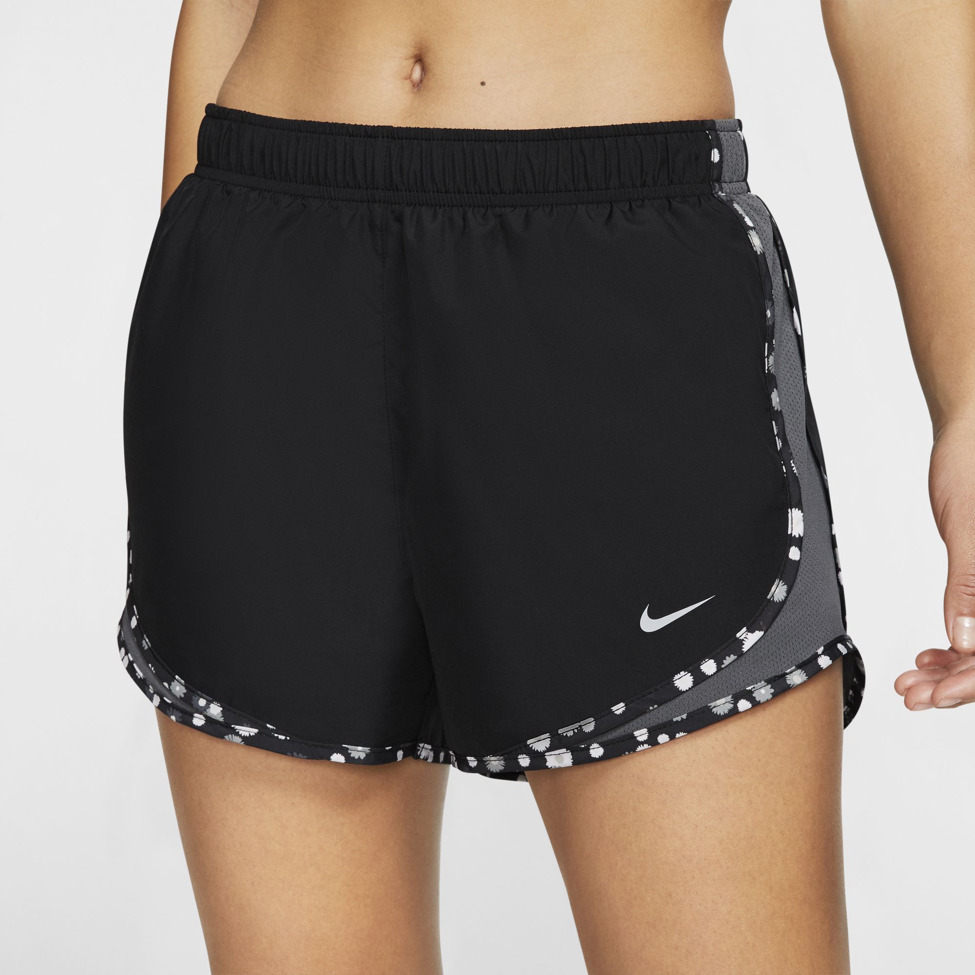 nike women's dry tempo shorts